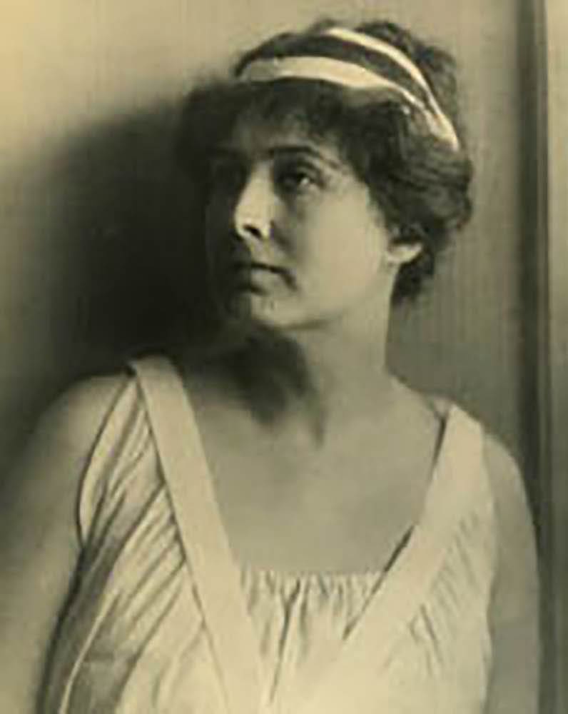 Portrait image of opera singer, Marcia Van Dresser