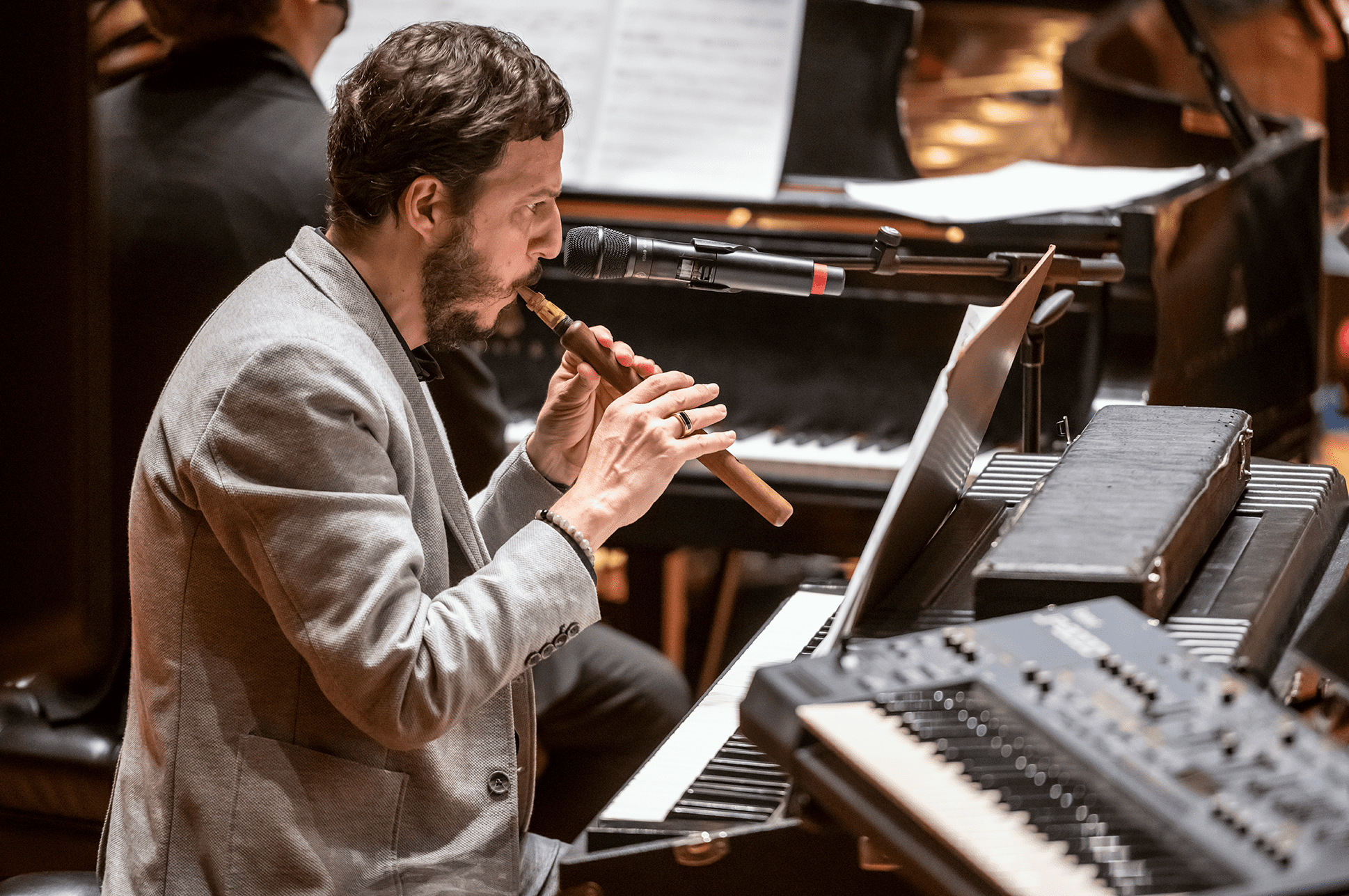 ICI Director Mehmet Sanlikol performing on the Jordan Hall stage.