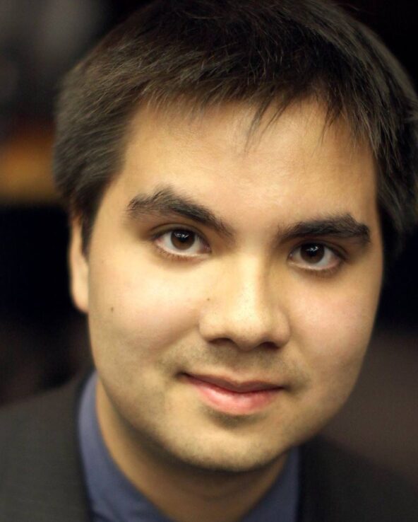 Benjamin Yee-Paulson Headshot