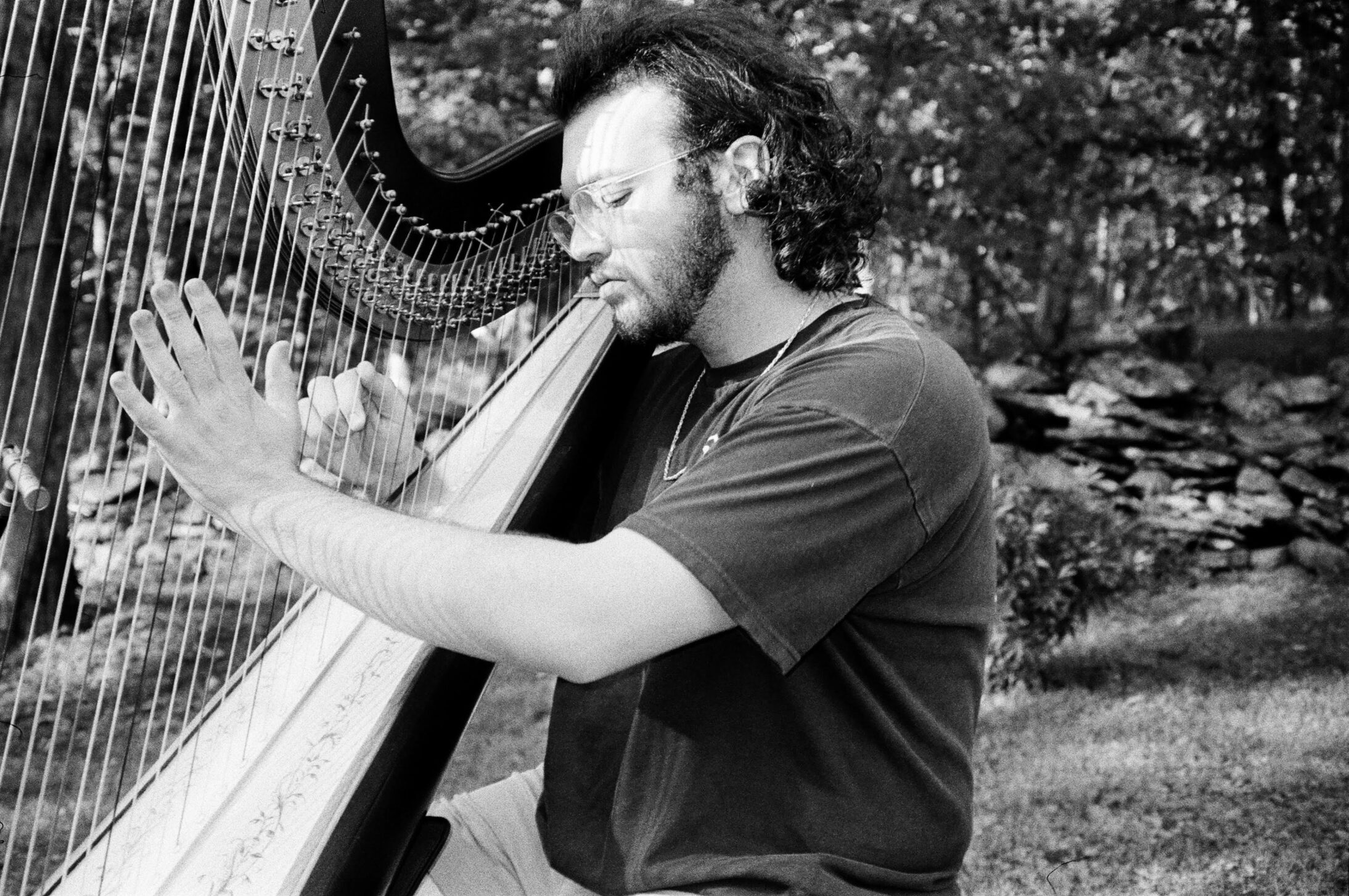 Songwriter and Harpist Elias Shane ’26 MM, On His Art and (Many) Influences
