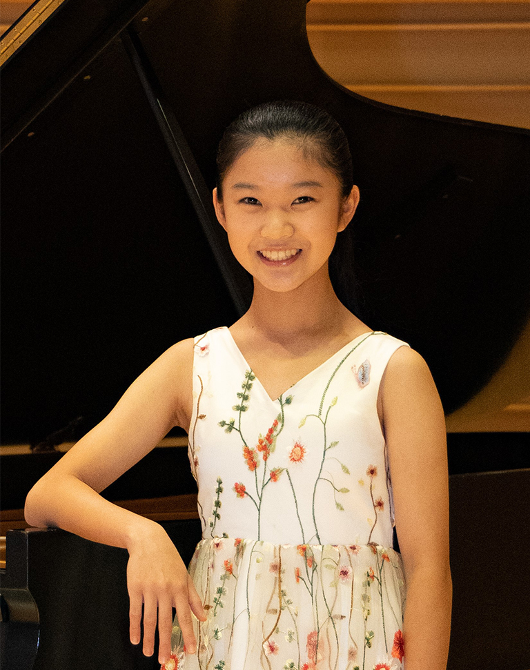 Xinran Shi.